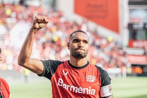 德媒：巴萨对若纳坦-塔仍感兴趣，并认为注册不会是问题