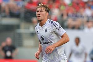 米体：霍伊伦将500万欧租借+4000万买断加盟那不勒斯，年薪500万