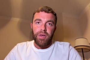 罗马诺重申：我的消息源表示曼城和多纳鲁马达协议，球员说yes