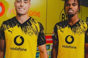 感谢老铁支持！接连签下切尔西两将，多特社媒向蓝军致谢