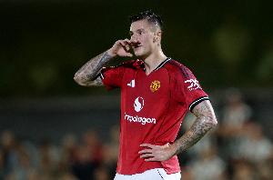 曼晚预测曼联vs伯恩利首发：舍什科、巴因德尔出战 凯尔-沃克先发