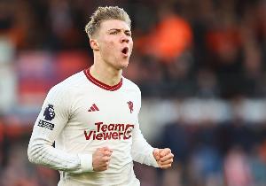 记者：霍伊伦加盟那不勒斯的租借费约为520万英镑