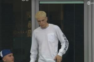 只差官宣！加纳乔出现在斯坦福桥，将观战今晚切尔西比赛