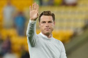 帕克：每分钟都反复检查，这不是裁判问题而是200多英里外的操作