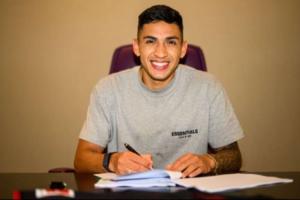 第15笔引援！官方：勒沃库森签23岁埃兹奎尔，转会费3000万欧元