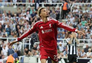 格雷厄姆：埃基蒂克与菲尔米诺有相似之处，他既能射门又能作配合