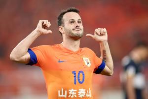 如何限制瓦科？李霄鹏：夹击防守，对他的防守会有更大的强度