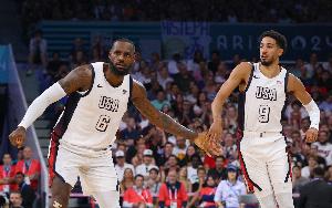 球迷喜欢球星而非球队?哈利：因LBJ我才先后支持骑士、热火、湖人