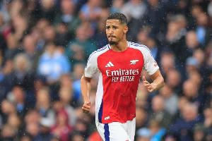 防止皇马等队挖角！罗马诺：萨利巴即将续约，与枪手签新长期合同