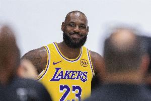 医生：詹姆斯更可能是坐骨神经末梢区域出问题 而非腰椎间盘突出