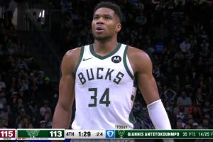 要命了！字母哥两罚不中 申京回头又迎着他抛投