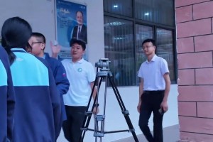 内斯塔直言：女孩们找男友就找后卫出身的，钱少但很可靠！