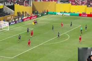 季前赛时多纳鲁马把穆夏拉整伤了，多纳鲁马掩面痛哭！